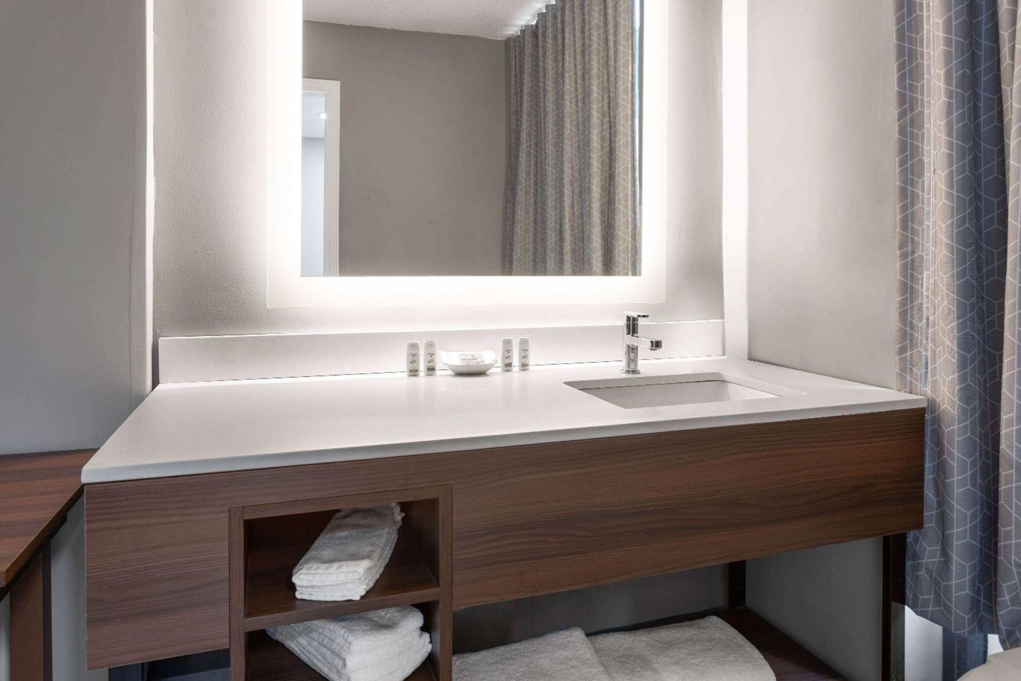 Hawthorn Extended Stay By Wyndham Columbia-Ft Jackson Eksteriør bilde